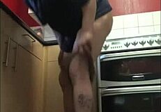 bisexual guy ready for anal in garage. any cock size welcome!