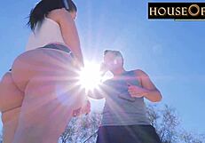 Манди Муз я вдигат и чукат във Вегас