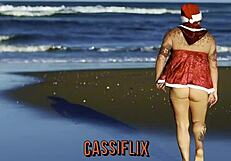 Milf Noel Gifts Pussy On Beach To Instagram Follower