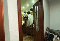 我抓到继子撕破裤袜填满逼射精