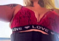 Woman feels aroused during physical exercises at the gym, according to athlete research