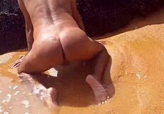 Gay sex with an African amateur on the beach