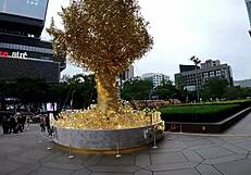 Eh, vlog bareng model Taiwan seksi bikin aku kacau, tau gak?