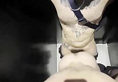A hardcore orgy that takes place in the bathroom of a nightclub – free DIO