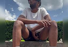 Who jerks off on the college campus?