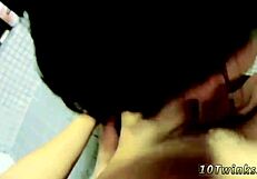 Twink bareback in bathroom