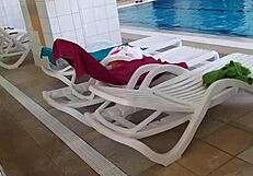 Thrilling Public Flashing And Screaming Masturbation In Spa