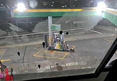 Seks jalanan dengan orang asing sebelah cuckold untuk keseronokan luar biasa