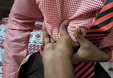 Cum inside big pussy of Indian school girl in OYO room