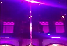 Destiny Mae's full dance set at Oval Office Green Bay captivates