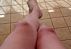 a quick clip showing my feet in a bisexual gay amateur scene