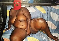 bbw munches and fucks gardener for his huge dick