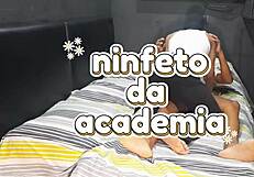 Gay Passiva Da Minha Rua Dando O Cu Pela Primeira Vez E Gritando Com As Estocadas Do Pauzão - Full Sheer Com