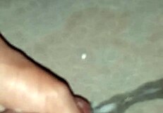 superdarius guy quick jerk off before bedtime with sloppy cumshot