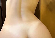 Straight out of the shower, the friend in the dorm is straight out of the shower, the friend in the dorm!