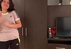 universitarias tienen una tarea que termina en gemidos