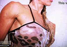 jill jaxen hot and wet muscles in the shower