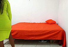 Brazen Woman Reveals Uncensored Body in Kinky Homemade Roleplay