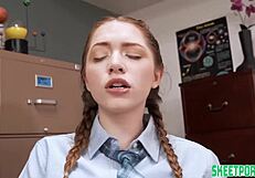 Myra Mengerang Keras, Hilang dalam Lamunan Liar soal Keseruan Terlarang