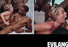 Salvaje con Summer Vixen dilatando el culo para Rob Piper y la banda