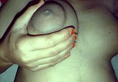 Yo, check this Pakistani girl’s viral clip from her private room