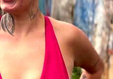 顽皮婊子提供口交或照片交易