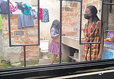 Mature Latina Housewives Create Homemade Porn After Laundry