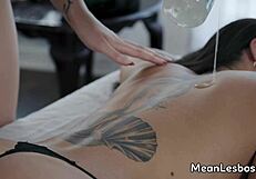 I Love Octavia Red Eating Megan's Wet Pussy