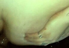 mi amigo vino de visita y decidimos chuparle la pija y me terminó cojiendo duro hasta mojarme