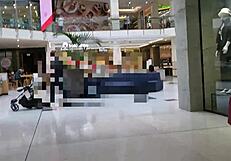 Trashy Kiwi slut flaunts her body at the mall and busy street