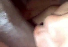 Mlada Latina žena žudi za crncima za divlje doggystyle akcije