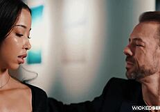 Lia Lin's Passion Canvas Scene 4