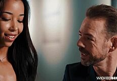 Lia Lin's Passion Canvas Scene 4