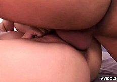 日本人・滝沢リョウの毛深いマンコと巨乳が無修正で激しくファック！情熱的な動きがヤバい！