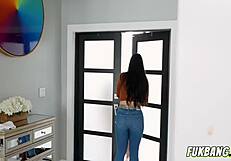 Anal surprise for the traveller – deepthroat and fucking included?