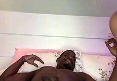 Man, this asiática gostosa is drivin’ me crazy fuckin’ with my negão safado neighbor