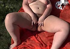 the bbw pushes a lemon out of her hairy pussy