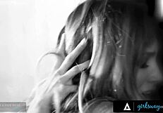 饥渴主妇全屋猛干Riley Reid！