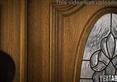 哇！无辜18+少女加入和骚浪闺蜜及成熟猛男的三人行！