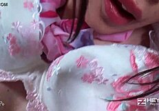 信じられないほどこの日本のクリームパイアクションが好き