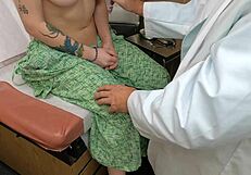 scarlett johnson tit consultant