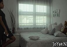 watch this solo beauty play with herself