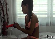 watch this solo beauty play with herself