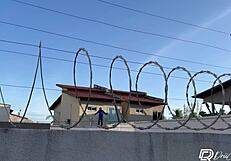 No one to fuck, so I grabbed my sex machine and shoved the whole cock into her tight pussy! 😈