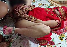 Prva noč Suhagraat z indijskim parom v divjem seksu