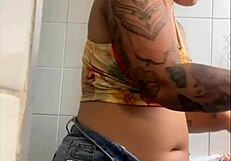 Live Flashing Big Pussy