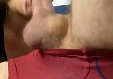 Chupando o Rolão do Corno com Vontade e Tesão