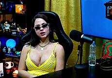 I Am Fat Dancing With Big Ass And Tattoos Ripping Clothes