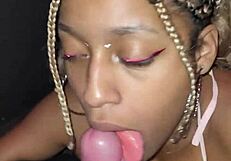 Cai de boca nessa rola linda no glory hole today.