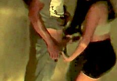 cogiendo en un estacionamiento con una morena veneca